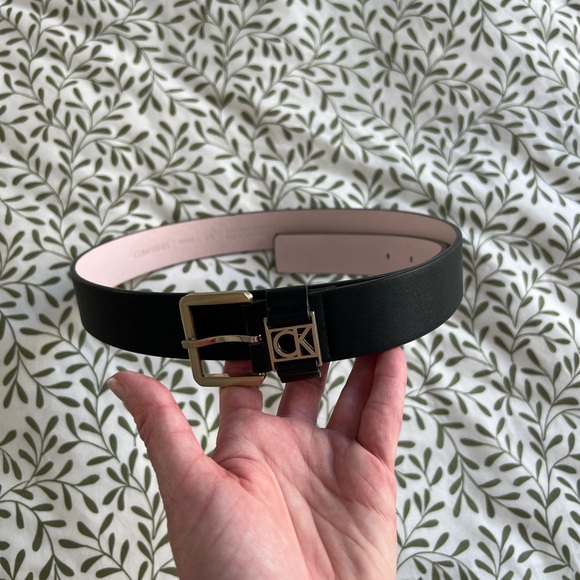 Calvin Klein Synthetic Leather Black Belt - Picture 3 of 5